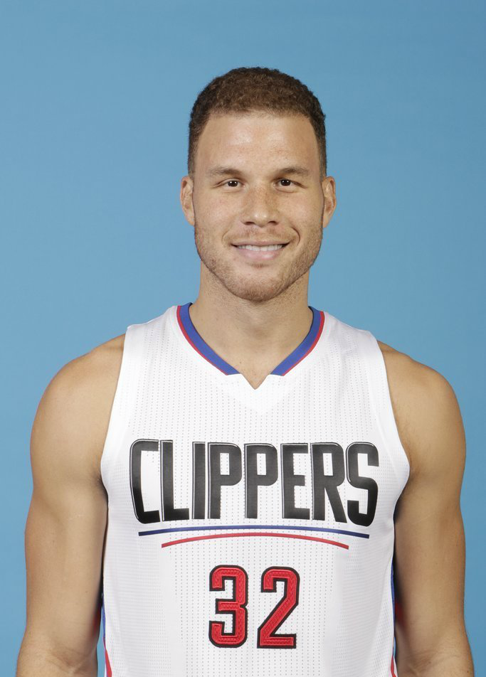 纽卡斯尔强势反弹纽卡斯尔围绕NBA季后赛队长鼓劲，这操作让人直呼：转会期洛杉矶快船造点机会的简单介绍